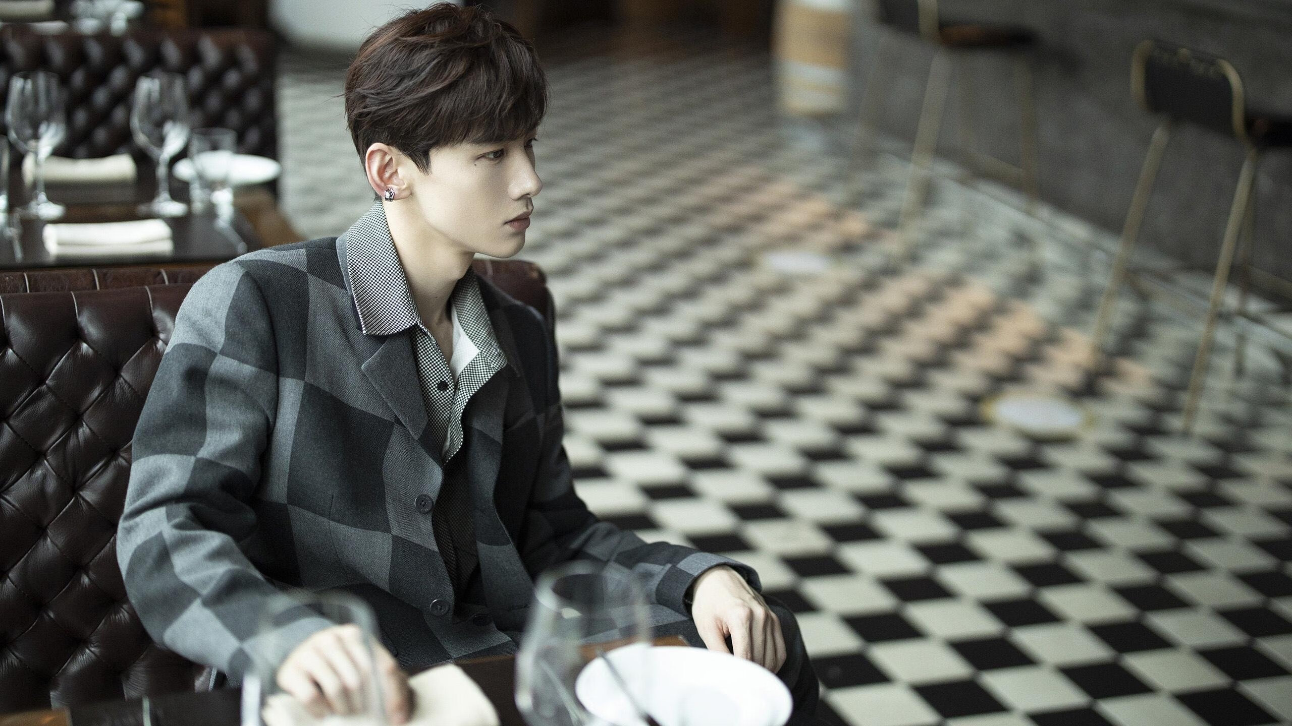 【年度经典战役】那些令人难忘的精彩对决瞬间，经典战例汇编