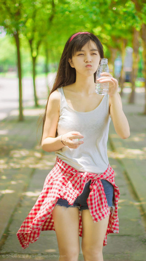 中国篮球运动员专项技术动作与力量训练结合研究，篮球专业技术动作